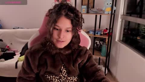 Snapshot of iam_nikki chatting on 02/28/26, 05:41 On instagram Imm NikkiHelp me reach 100 likes online show from 02/28/26, 05:41