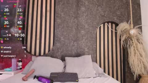 salome online show from 10/22/25, 07:46