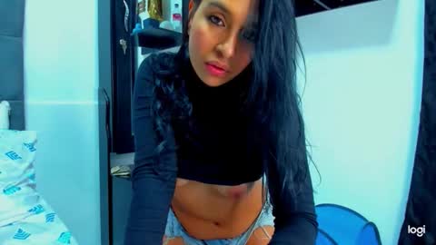 Snapshot of iam_your_fantasy chatting on 10/04/25, 12:30 iam_your_fantasy online show from 10/04/25, 12:30