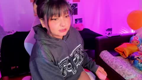 Snapshot of iam_zoechan chatting on 03/22/26, 02:04 Zoe 3 online show from 03/22/26, 02:04