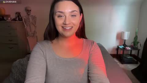 Snapshot of iamcrystalann chatting on 01/11/25, 03:52 Crystal online show from 01/11/25, 03:52