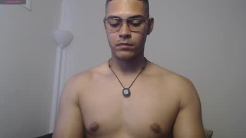 Dylan  independent model  online show from 06/27/26, 03:50