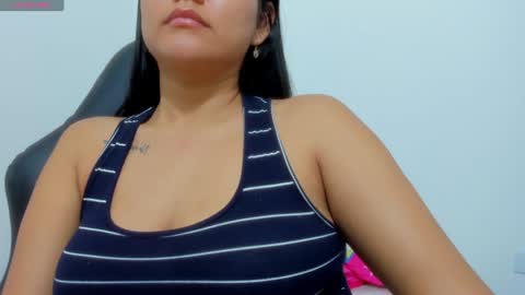 Snapshot of iamevaaa chatting on 01/20/25, 12:04 Eva online show from 01/20/25, 12:04