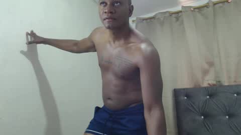 Snapshot of iamfelipee chatting on 09/16/25, 01:45 iamfelipee online show from 09/16/25, 01:45