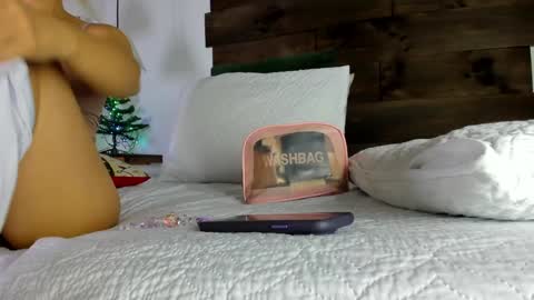 Snapshot of iamgabriela_ chatting on 12/03/24, 12:06 Gabriela online show from 12/03/24, 12:06