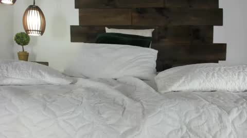Snapshot of iamgabriela_ chatting on 02/25/25, 06:20 Gabriela online show from 02/25/25, 06:20