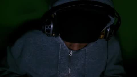 Snapshot of iamjohnny4u chatting on 11/28/25, 12:57 iamjohnny4u online show from 11/28/25, 12:57