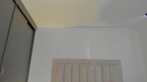 Juliiiiian online show from 12/14/25, 09:52