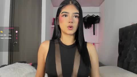 Snapshot of iamjulietaa chatting on 09/17/25, 06:31 online show from 09/17/25, 06:31