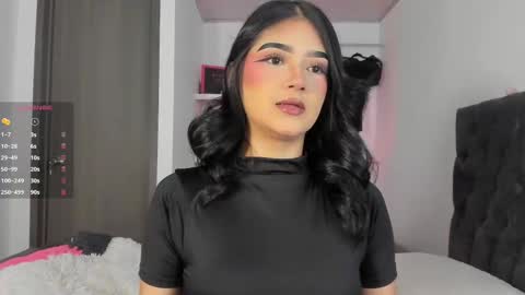 Snapshot of iamjulietaa chatting on 09/18/25, 06:54 online show from 09/18/25, 06:54