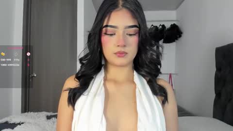 Snapshot of iamjulietaa chatting on 10/08/25, 07:44 online show from 10/08/25, 07:44