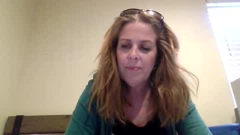 iampoppyy online show from 11/11/25, 02:17