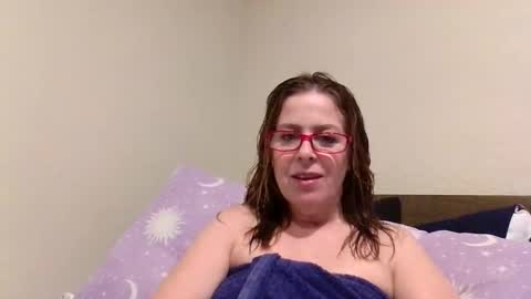 iampoppyy online show from 11/24/25, 01:00