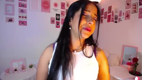 Snapshot of iamroxanne chatting on 03/11/26, 04:18 Camila online show from 03/11/26, 04:18