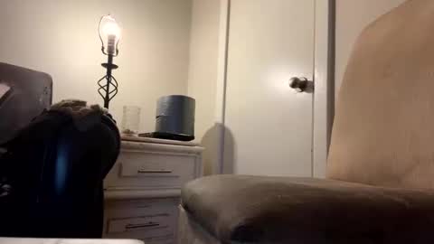 iamtheone403 online show from 10/12/25, 03:11