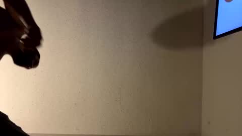 iamtheone403 online show from 12/19/25, 01:12