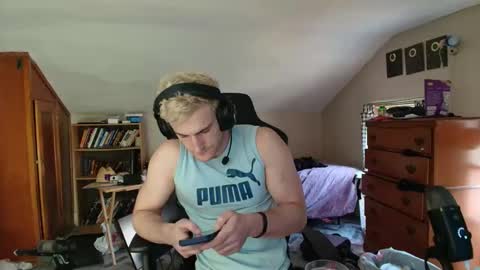 iamtommyparker online show from 11/07/25, 04:18