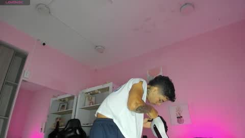 IAN CASTILLO online show from 10/23/25, 11:09