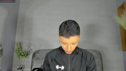 Snapshot of ian_castillo_ chatting on 06/02/26, 11:12 IAN CASTILLO online show from 06/02/26, 11:12