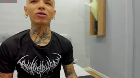 IAN CASTILLO online show from 06/30/26, 11:11