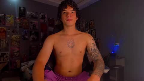 Snapshot of ian_versace chatting on 12/23/25, 12:41 Andres online show from 12/23/25, 12:41