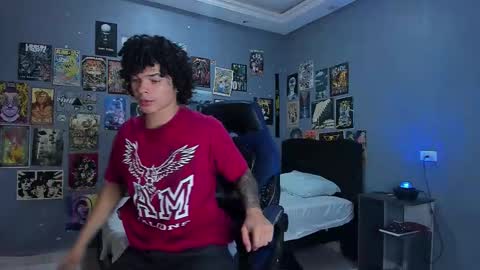 Snapshot of ian_versace chatting on 01/18/26, 11:08 Andres online show from 01/18/26, 11:08