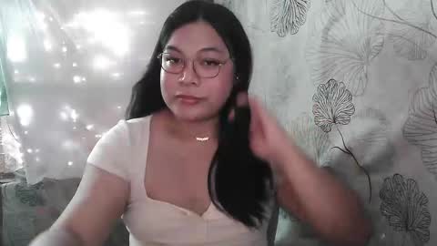Snapshot of iana_whorexxx chatting on 09/21/25, 06:48 iana online show from 09/21/25, 06:48