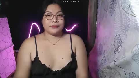 Snapshot of iana_whorexxx chatting on 02/14/26, 03:25 iana online show from 02/14/26, 03:25