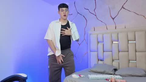 Snapshot of ianblake_ chatting on 03/21/26, 11:52 Ian online show from 03/21/26, 11:52