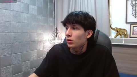 ian online show from 11/07/25, 08:42