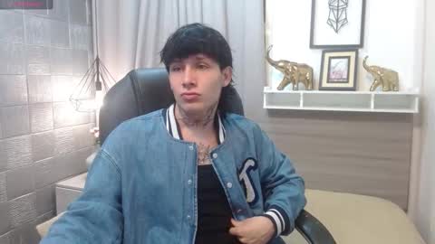 ian online show from 11/08/25, 07:45