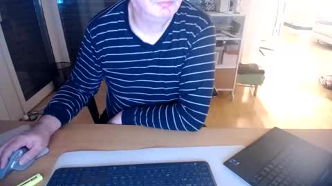 iandy12 online show from 11/04/25, 10:42