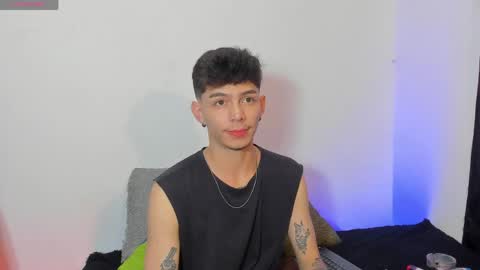 Snapshot of ianlark chatting on 05/20/26, 11:44 Ian Lark online show from 05/20/26, 11:44