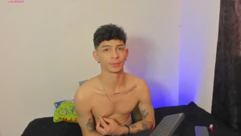 Snapshot of ianlark chatting on 05/22/26, 03:06 Ian Lark online show from 05/22/26, 03:06