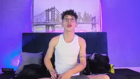 Snapshot of ianwayne_ chatting on 12/09/24, 01:40 Andrew online show from 12/09/24, 01:40