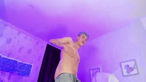 Snapshot of ianwayne_ chatting on 02/25/25, 09:35 Andrew online show from 02/25/25, 09:35