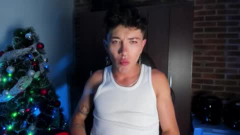 Snapshot of ianwayne_ chatting on 12/05/25, 03:15 Andrew online show from 12/05/25, 03:15