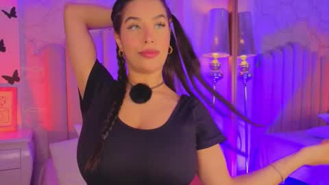 Snapshot of iara_smith_ chatting on 02/25/26, 11:53 iara smith online show from 02/25/26, 11:53