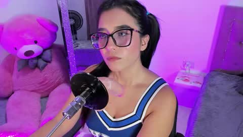 Snapshot of ibbiebennett_1 chatting on 02/08/26, 04:16 Ibbie Bennett online show from 02/08/26, 04:16