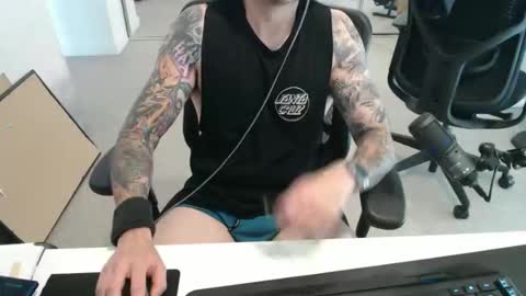 Snapshot of ic987 chatting on 02/18/26, 03:35 ic987 online show from 02/18/26, 03:35