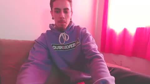 Snapshot of icaro0223 chatting on 10/29/25, 03:36 icaro0223 online show from 10/29/25, 03:36