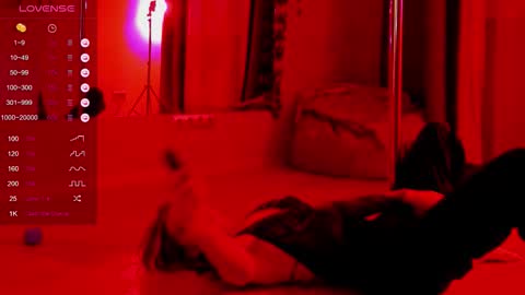 Milena online show from 11/14/25, 11:57