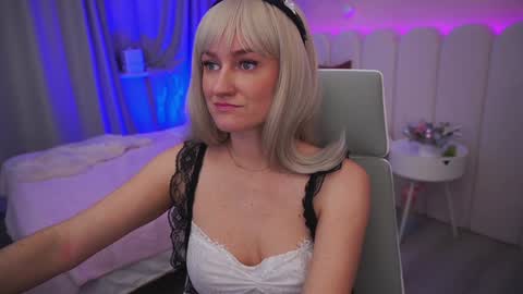 ice_kitty online show from 12/22/24, 05:12