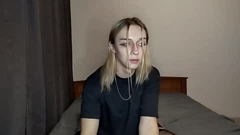 Jade online show from 11/22/25, 03:22