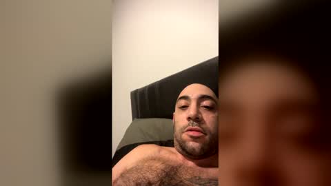 Snapshot of icecreammanx chatting on 12/16/25, 04:39 icecreammanx online show from 12/16/25, 04:39