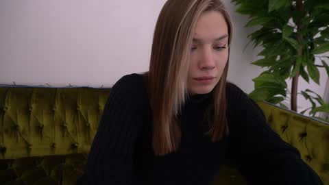 Danielle online show from 01/11/25, 03:31