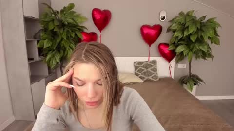 Danielle online show from 02/20/25, 01:40