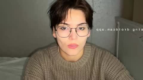 Ksenia online show from 10/12/25, 10:36