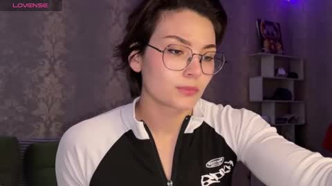 Ksenia online show from 05/09/26, 02:22