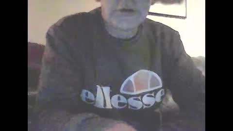 Snapshot of icemandude chatting on 11/22/25, 07:24 icemandude online show from 11/22/25, 07:24